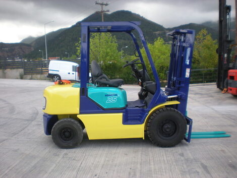 KOMATSU FG25